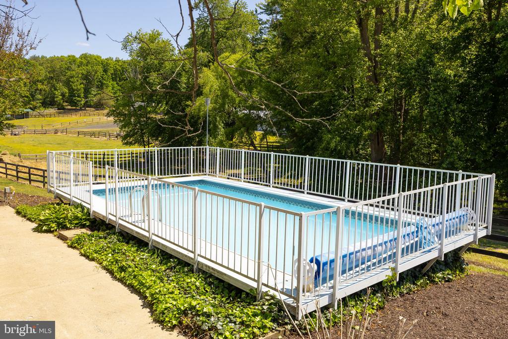 5 APPALOOSA DRIVE
