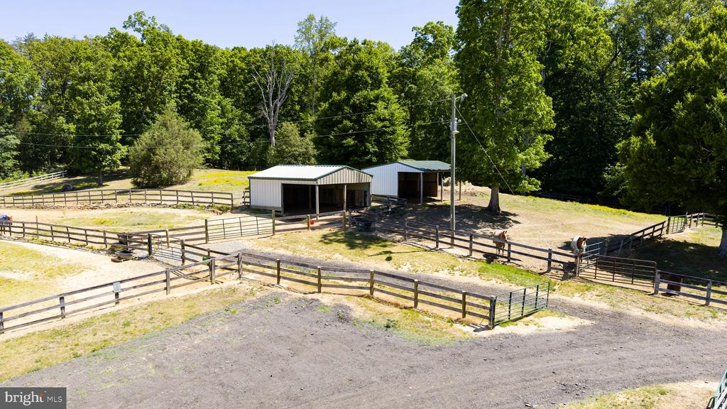 5 APPALOOSA DRIVE