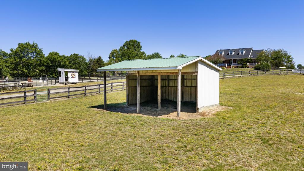 5 APPALOOSA DRIVE