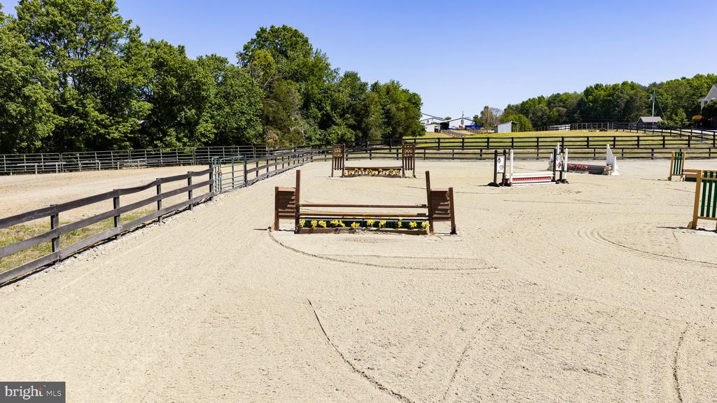 5 APPALOOSA DRIVE