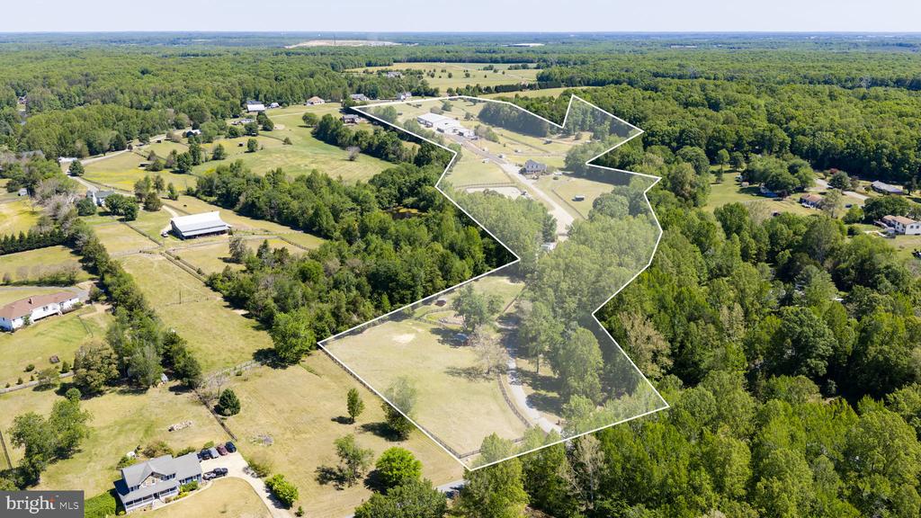 5 APPALOOSA DRIVE