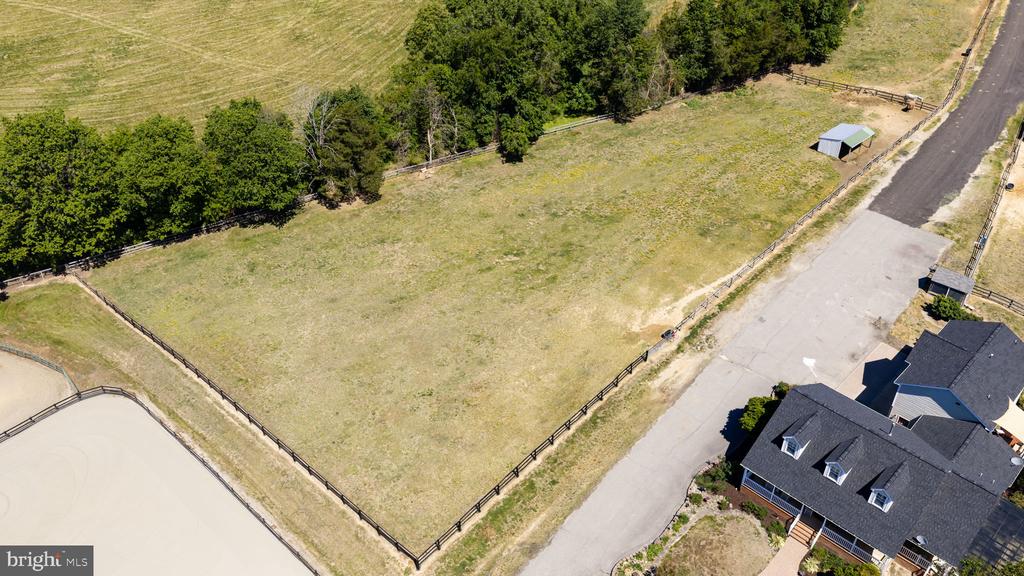 5 APPALOOSA DRIVE