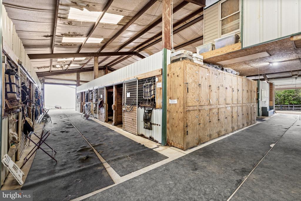 5 APPALOOSA DRIVE