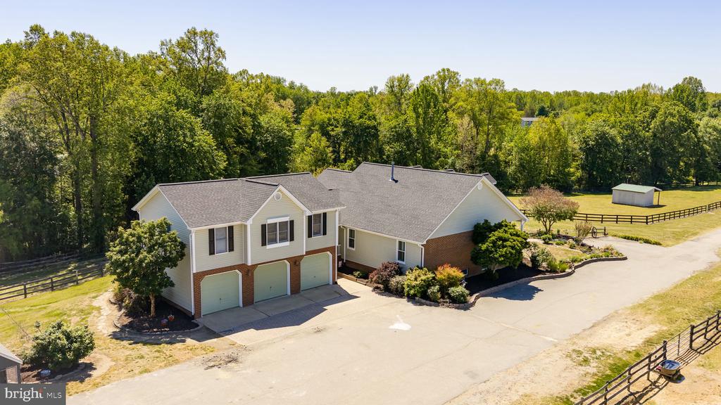 5 APPALOOSA DRIVE