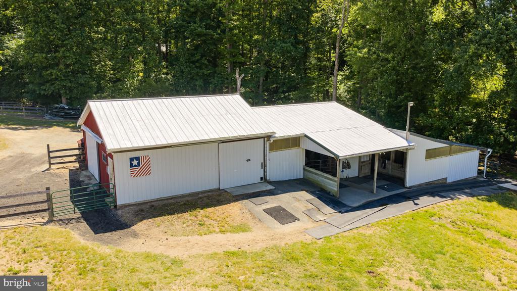 5 APPALOOSA DRIVE