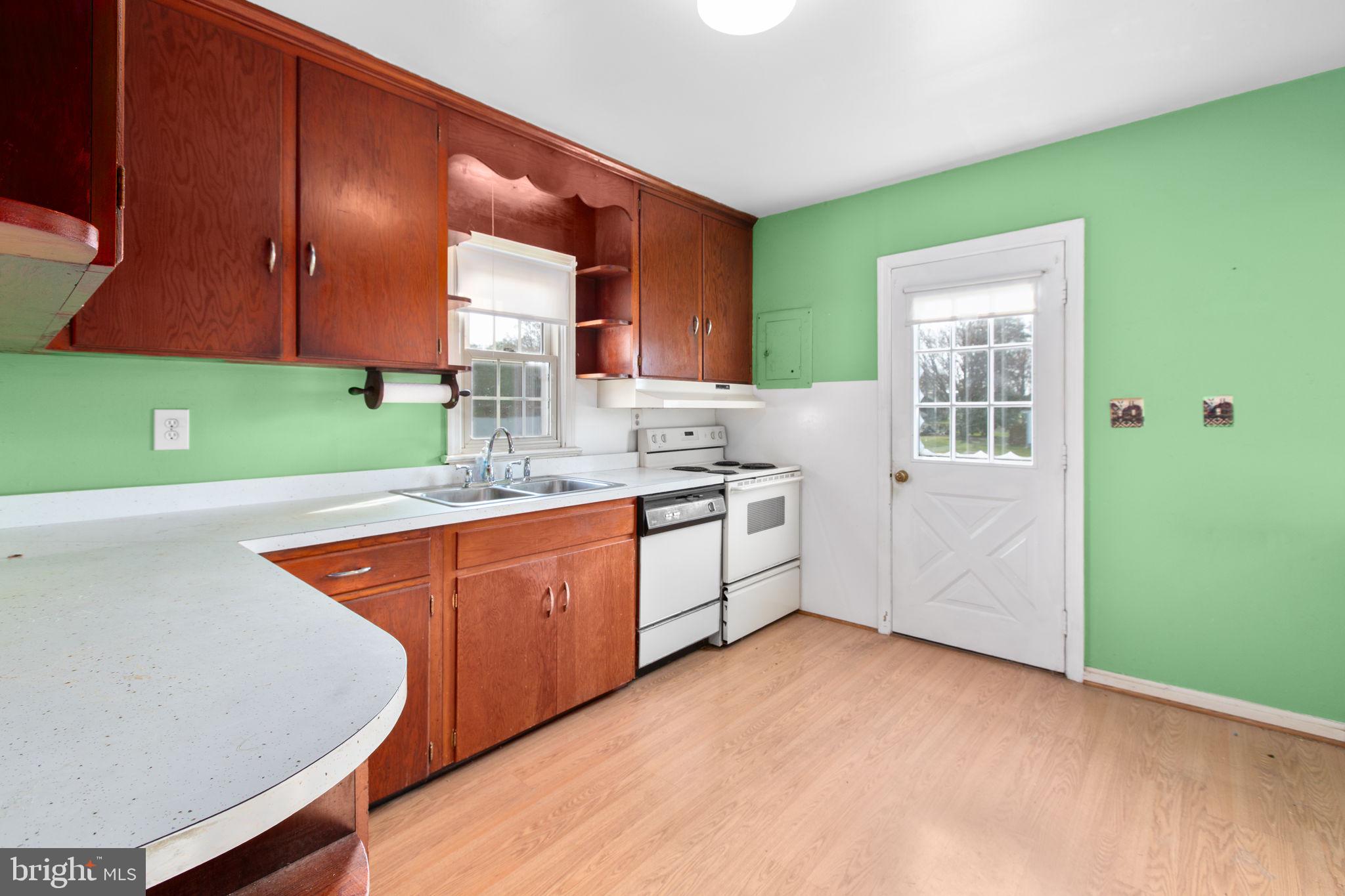 12425 FIVE MILE ROAD