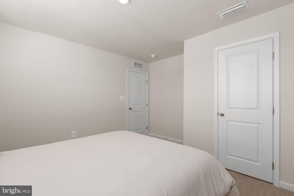 6309 GALLOP DRIVE