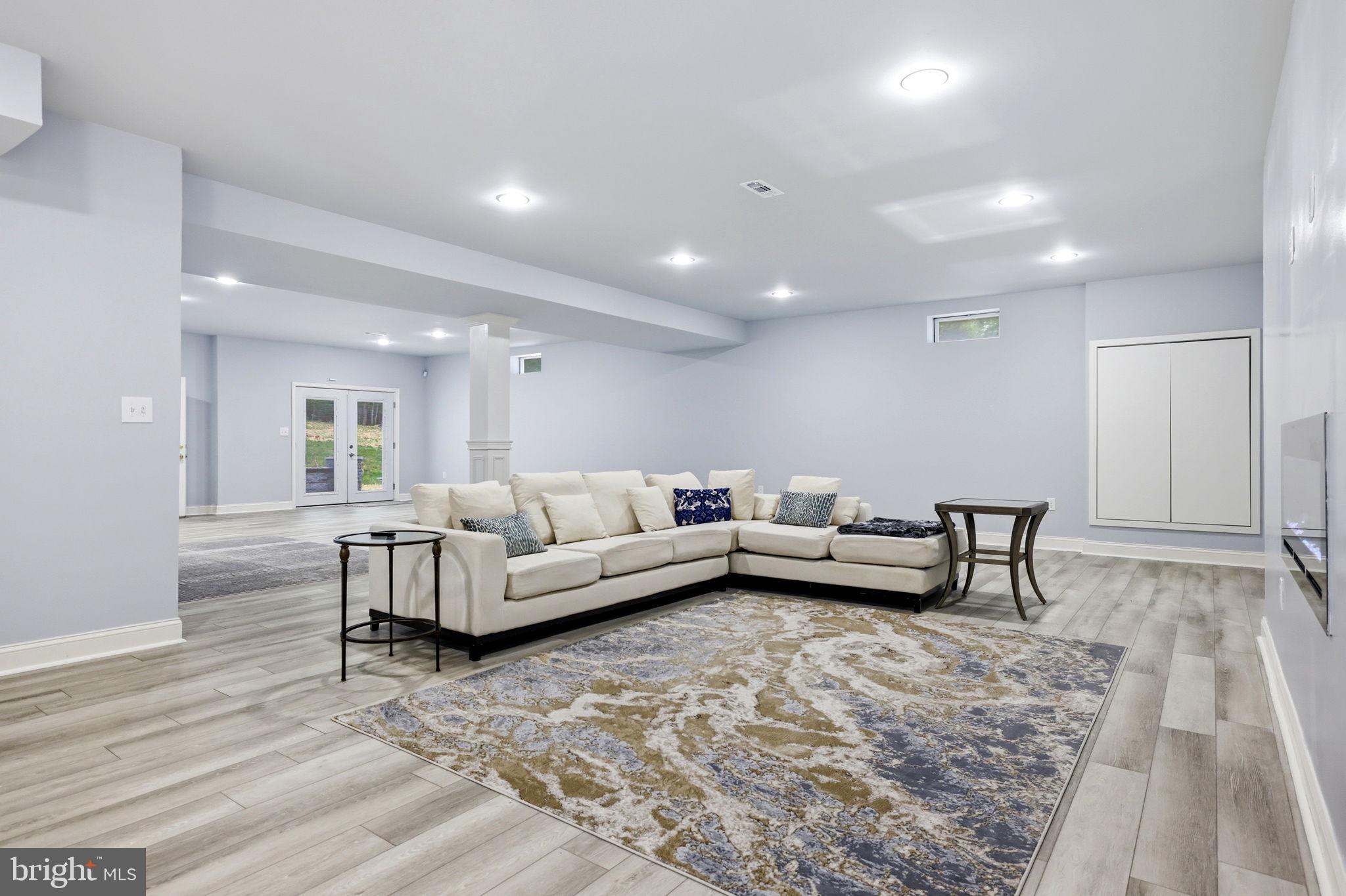 7308 GLENHAVEN DRIVE