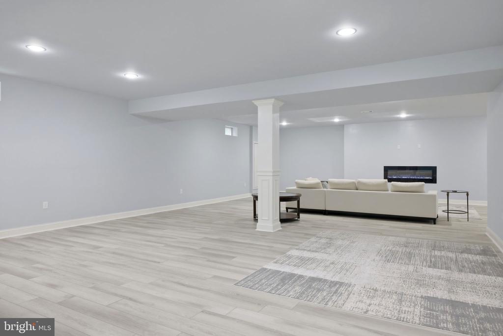 7308 GLENHAVEN DRIVE