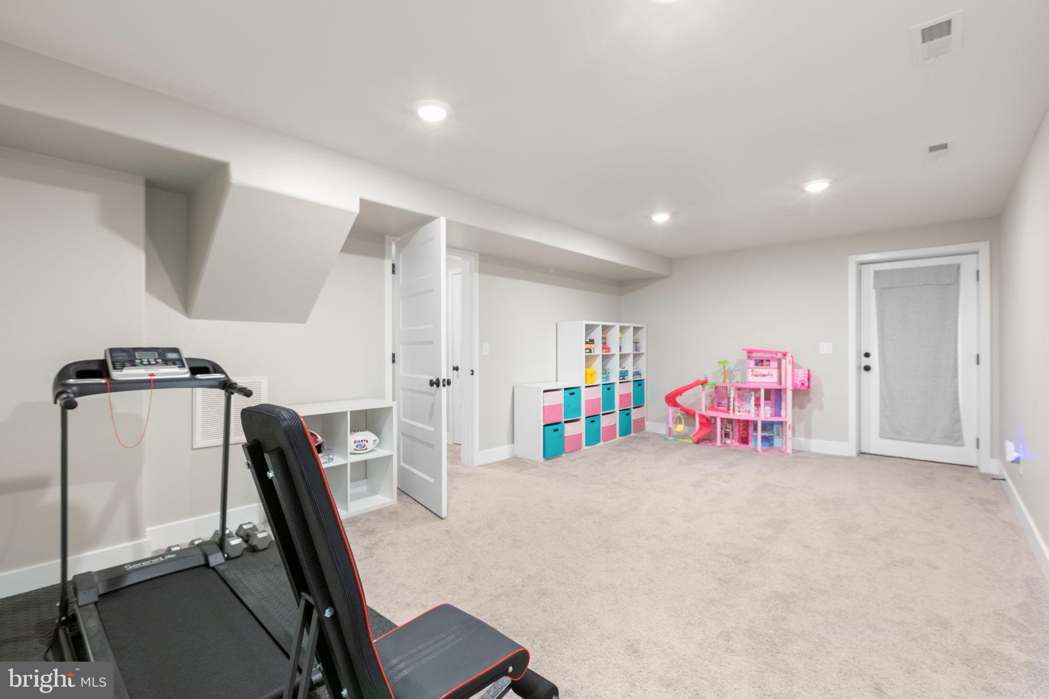 12505 FLOCK COURT