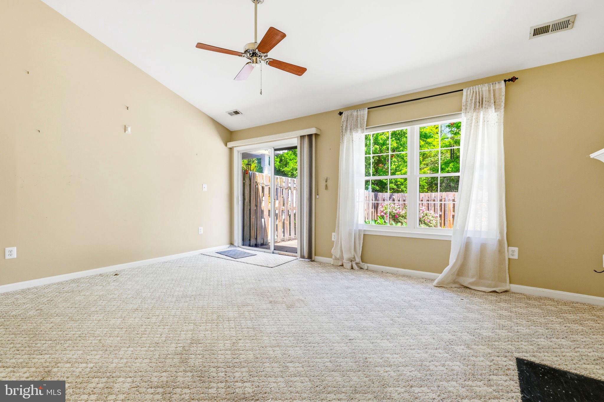 11403 SARASOTA COURT