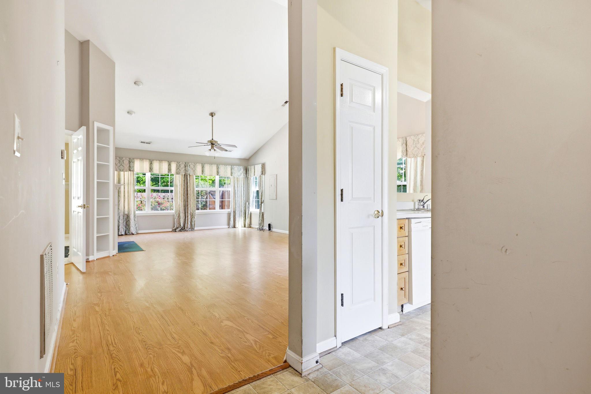 11403 SARASOTA COURT