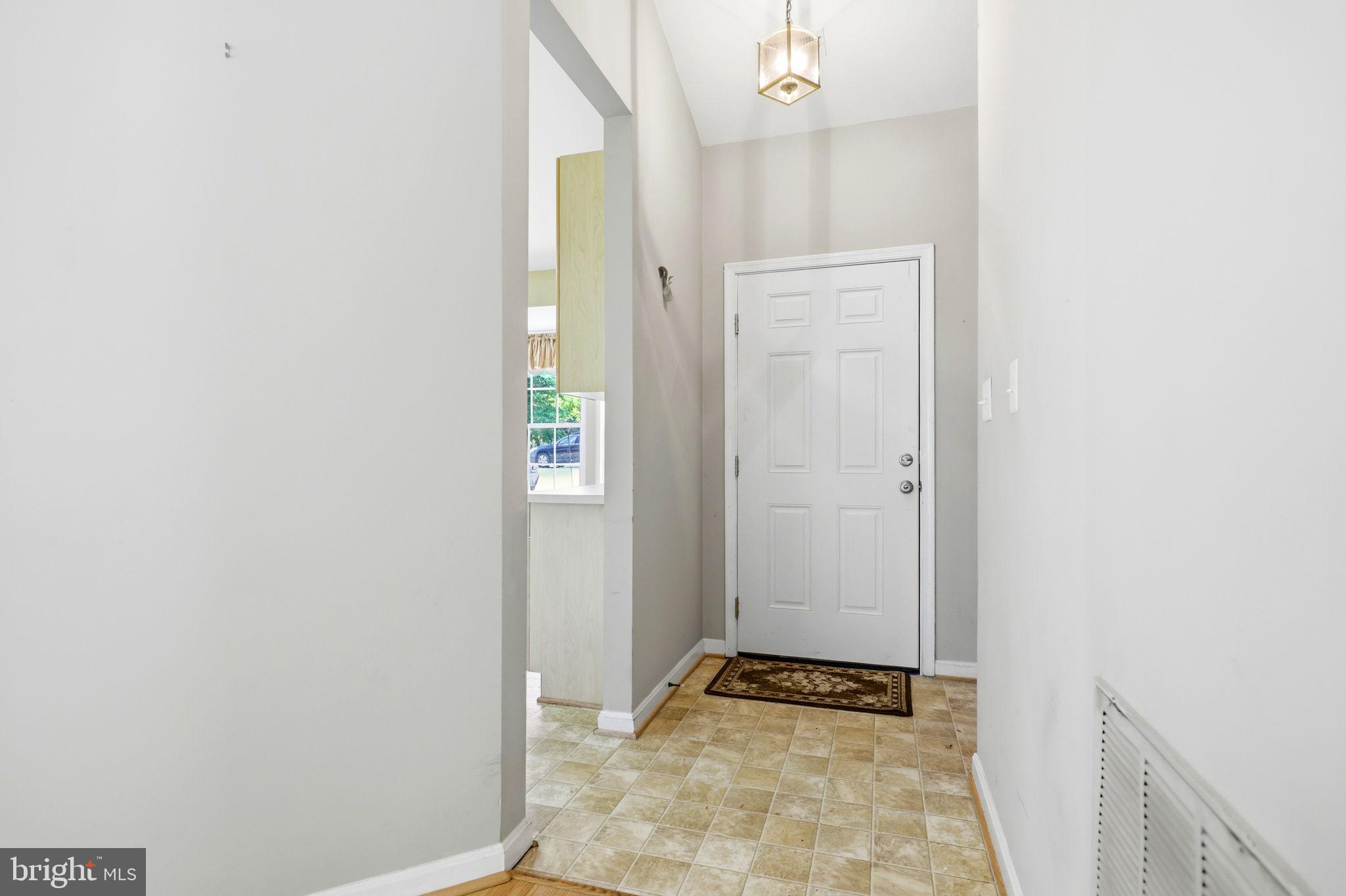 11403 SARASOTA COURT