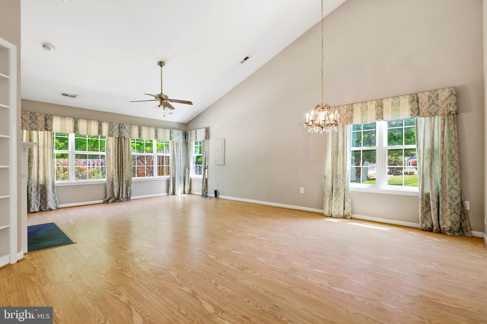 11403 SARASOTA COURT