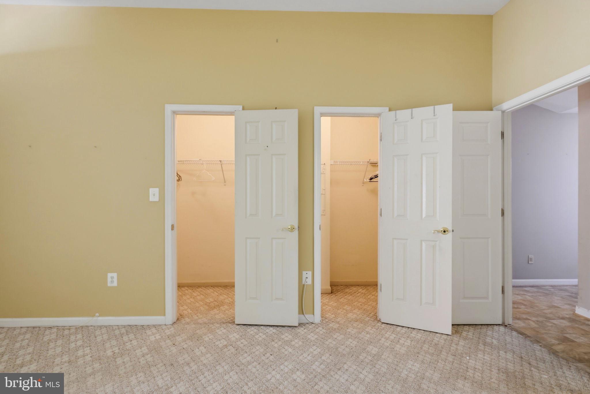 11403 SARASOTA COURT