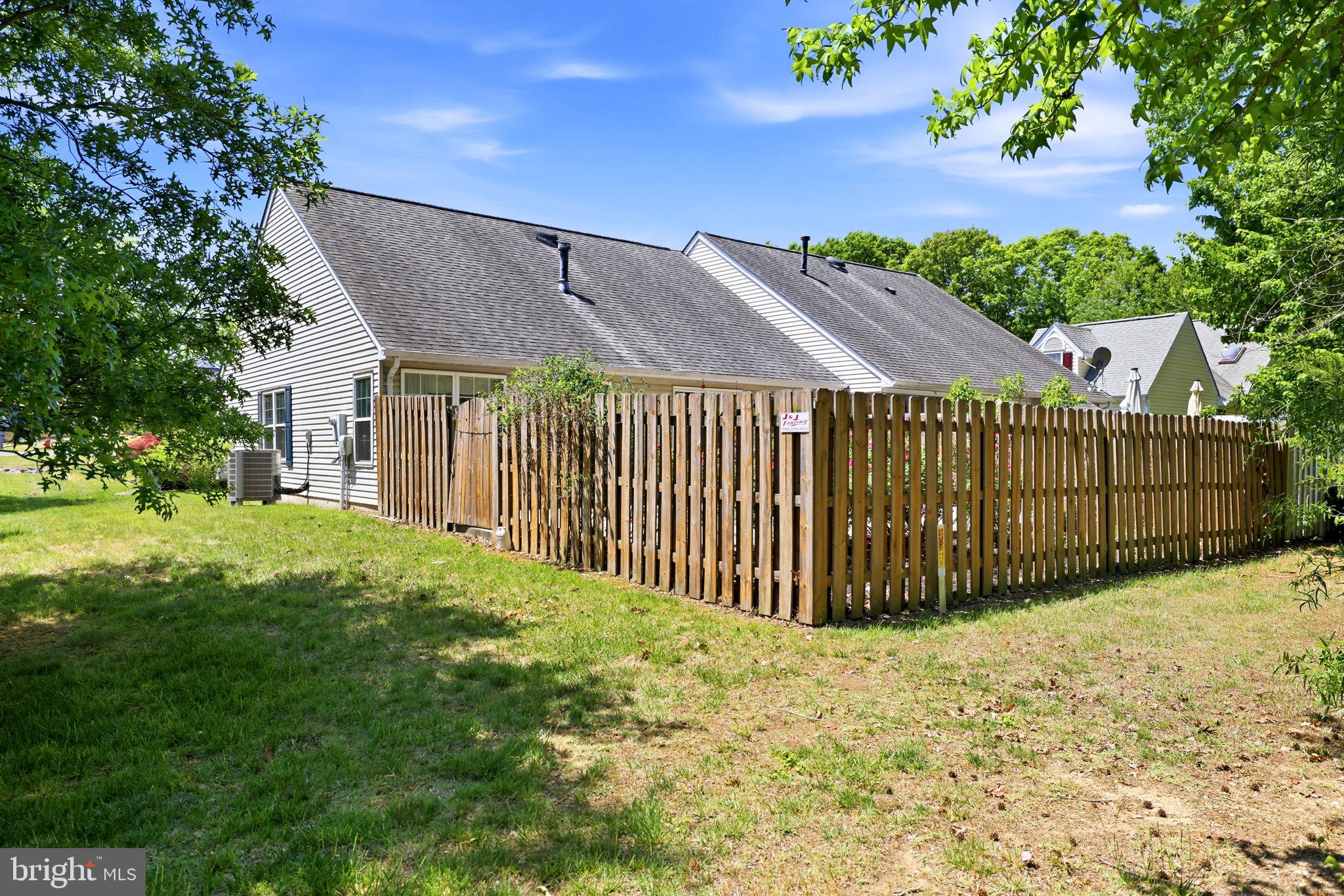 11403 SARASOTA COURT