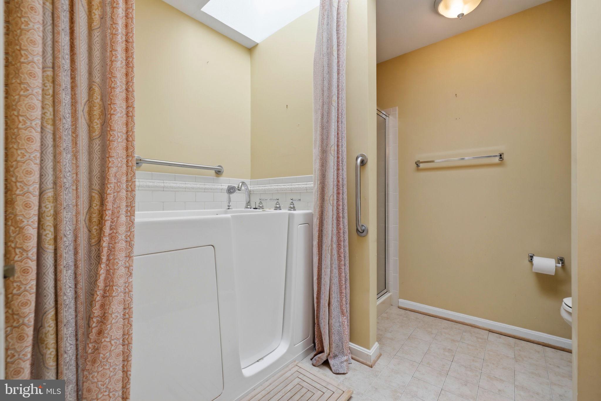 11403 SARASOTA COURT