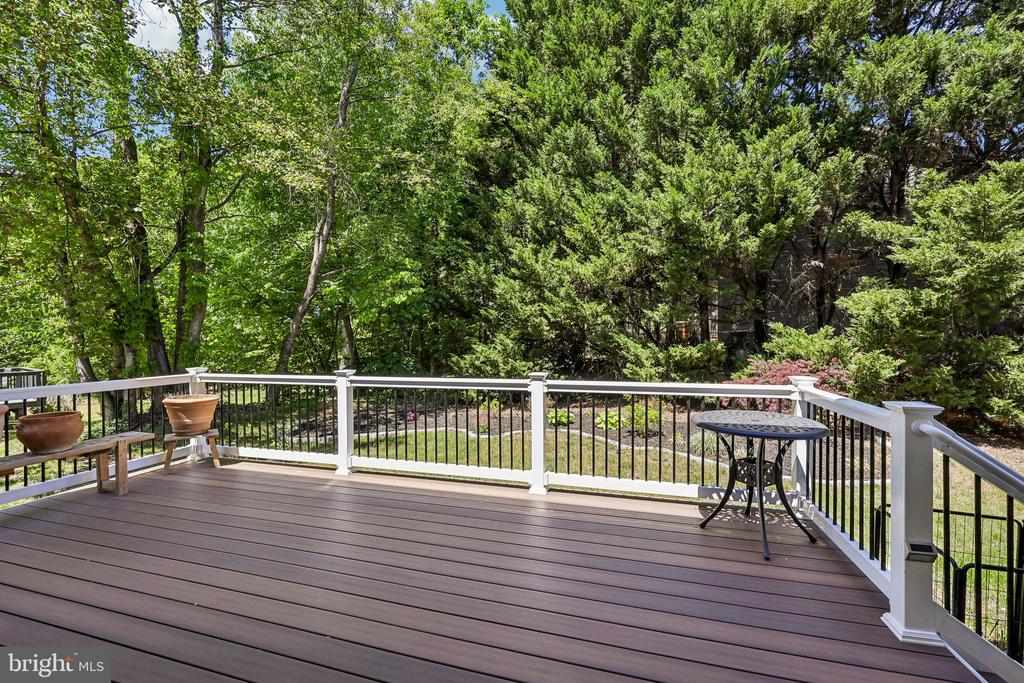 3717 LITTLE RIVER DRIVE