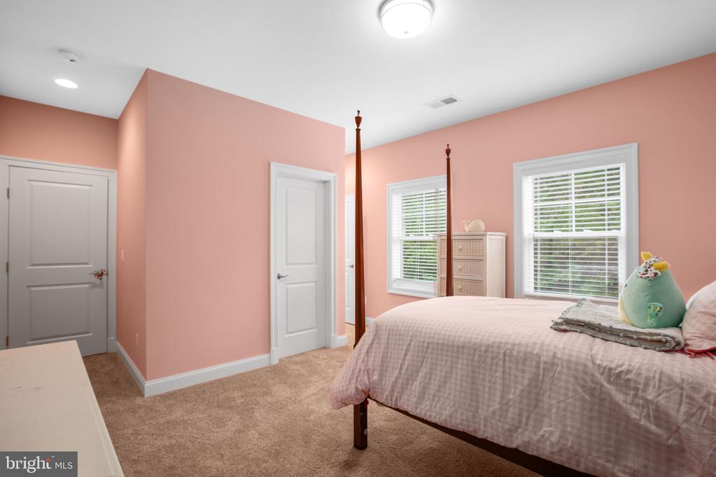 11205 AMABELL DRIVE