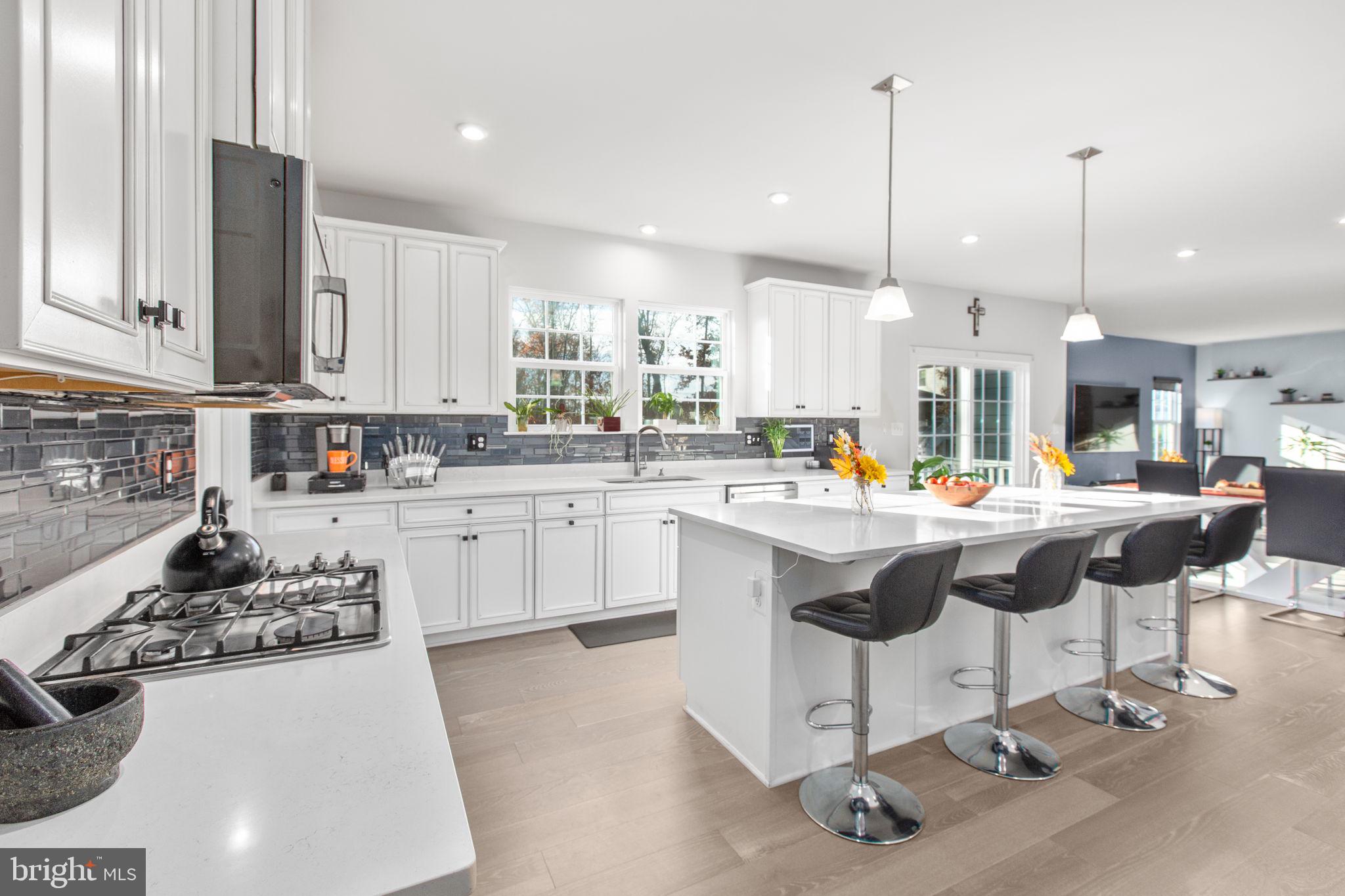 12301 FAWN LAKE PARKWAY