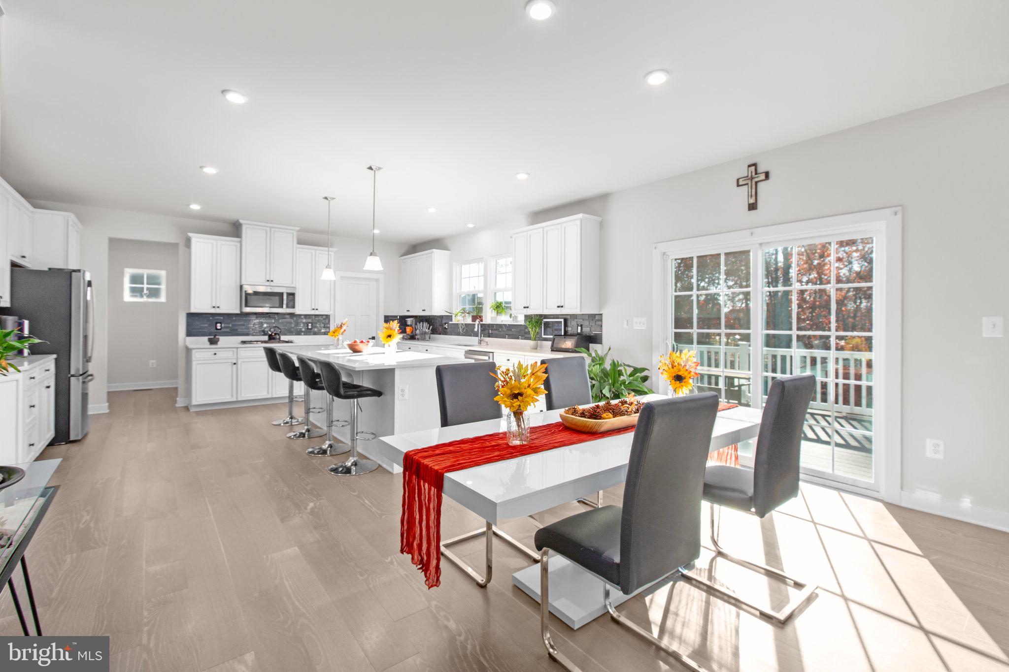 12301 FAWN LAKE PARKWAY