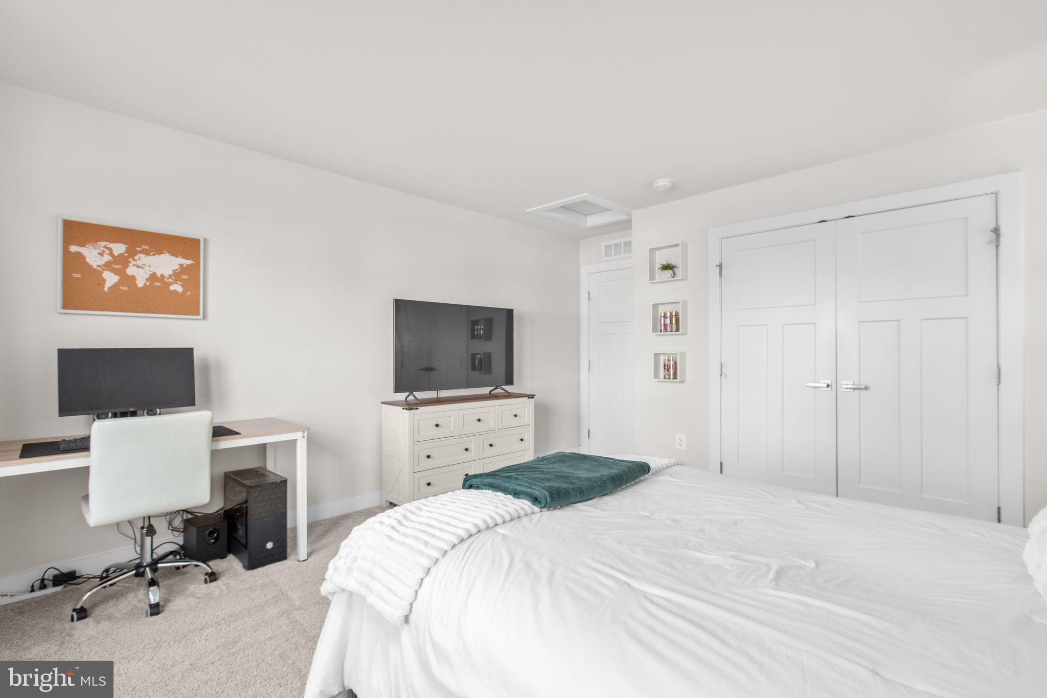 12301 FAWN LAKE PARKWAY