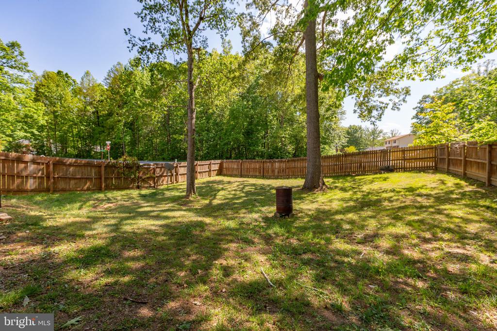 10400 DANIELS COURT