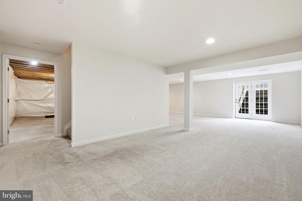 11910 BIG BEN BOULEVARD