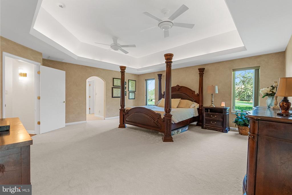 11227 N CLUB DRIVE