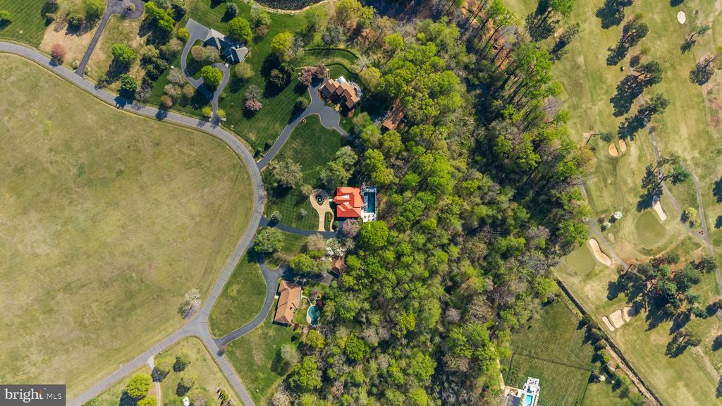 11227 N CLUB DRIVE