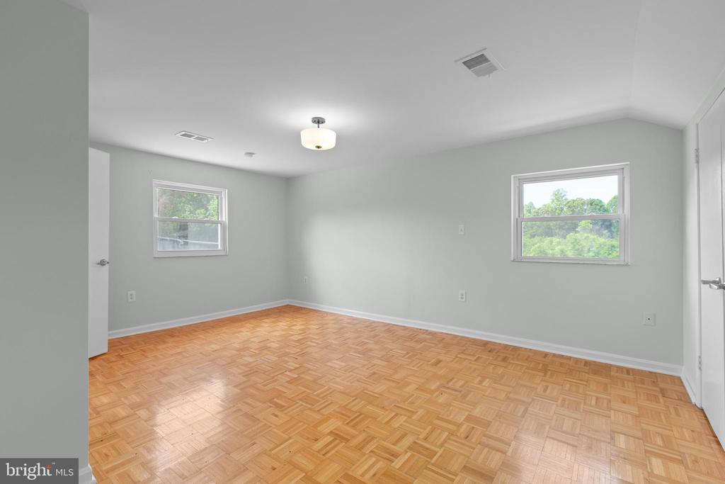 10827 CATHARPIN ROAD