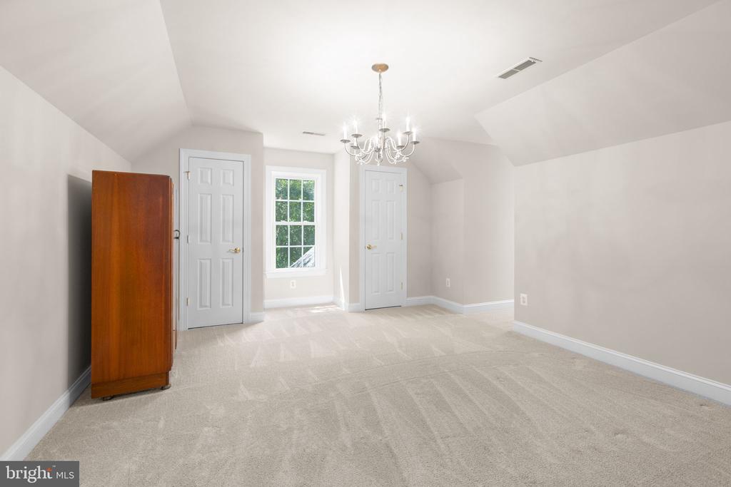 13209 CHANDLER COURT