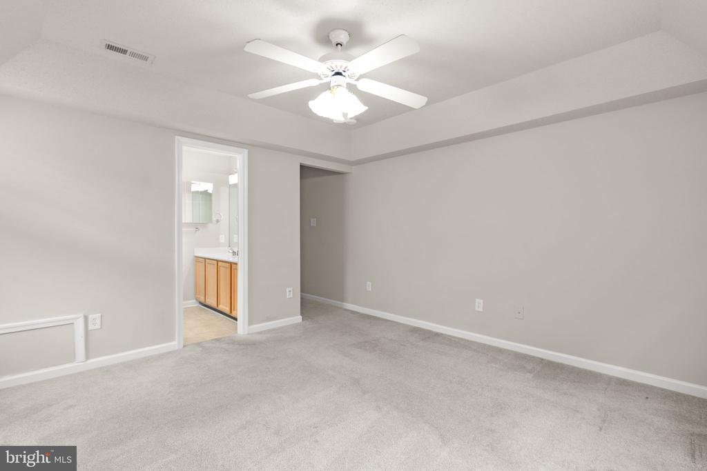 11513 ABINGDON COURT