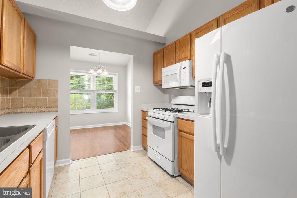 11513 ABINGDON COURT