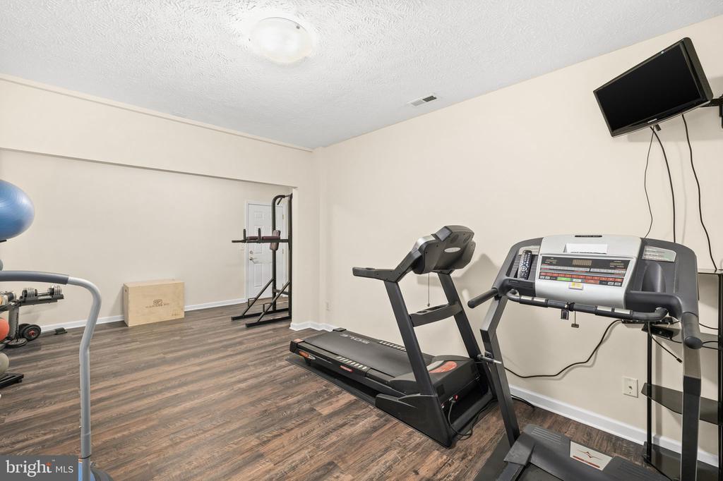 9504 TRENTHAM TRAIL