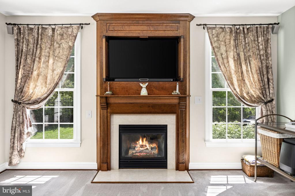 9504 TRENTHAM TRAIL