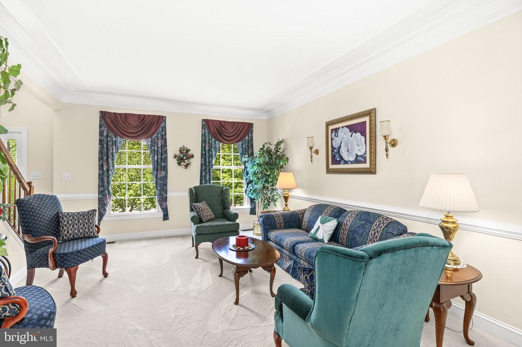 9504 TRENTHAM TRAIL