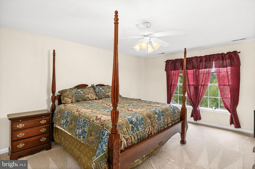 9504 TRENTHAM TRAIL