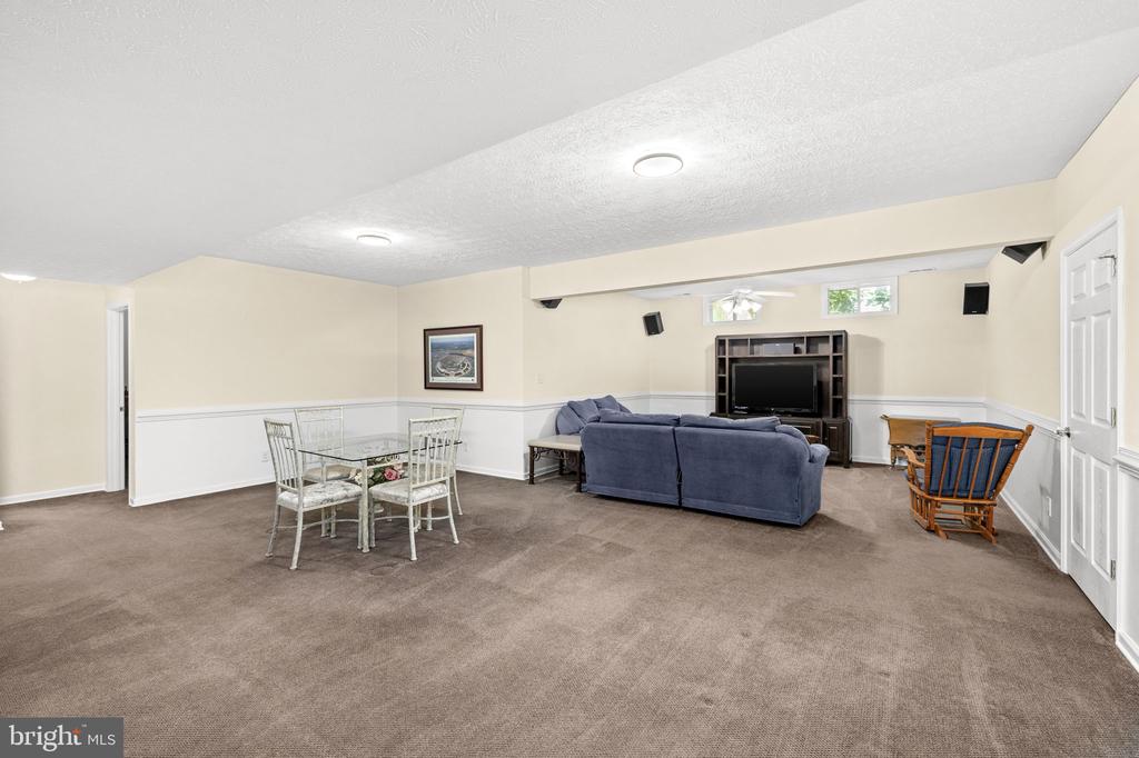 9504 TRENTHAM TRAIL