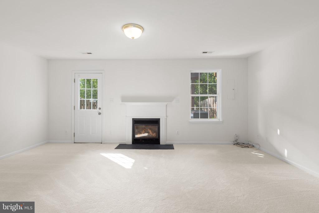 7225 WYTHEVILLE CIRCLE