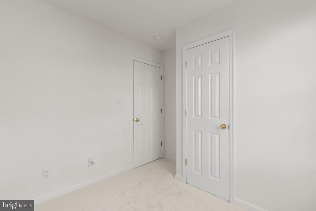 7225 WYTHEVILLE CIRCLE