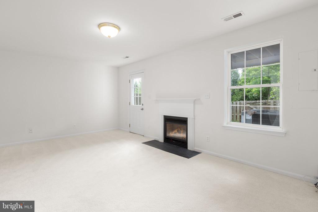 7225 WYTHEVILLE CIRCLE