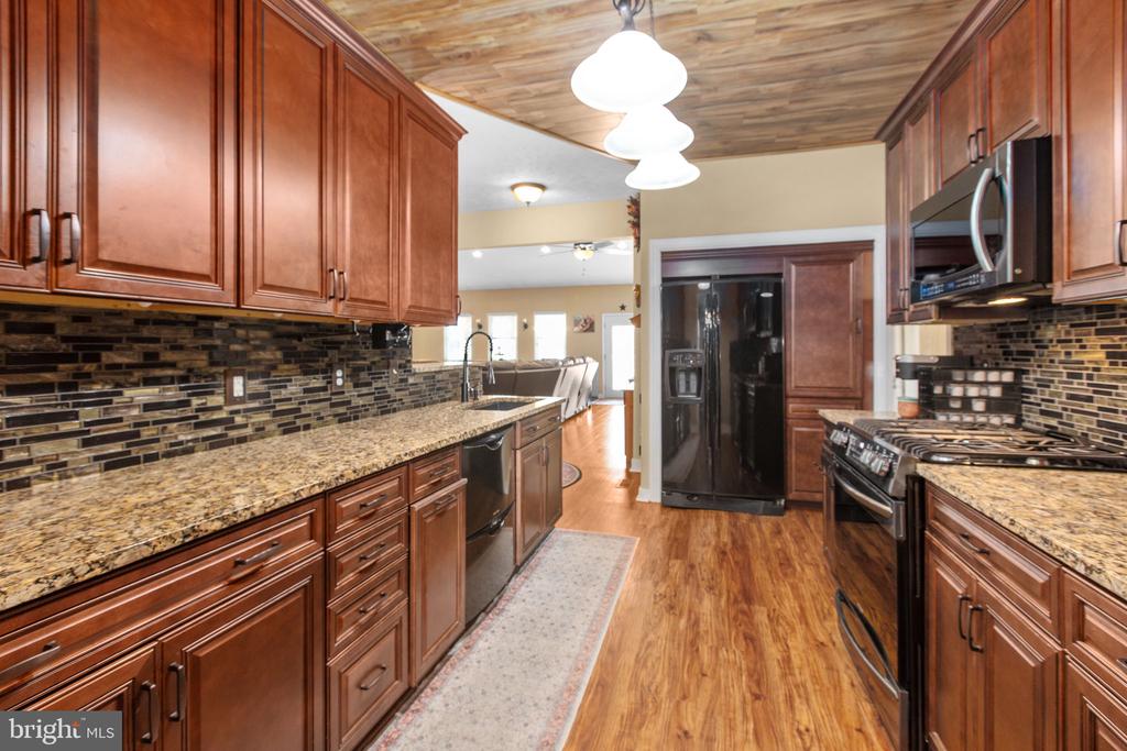 5416 HAZEL COURT