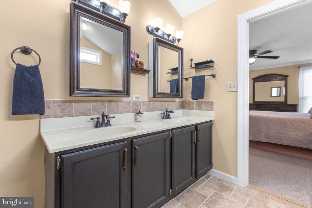 5416 HAZEL COURT