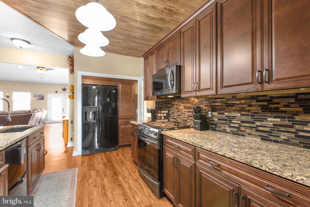 5416 HAZEL COURT