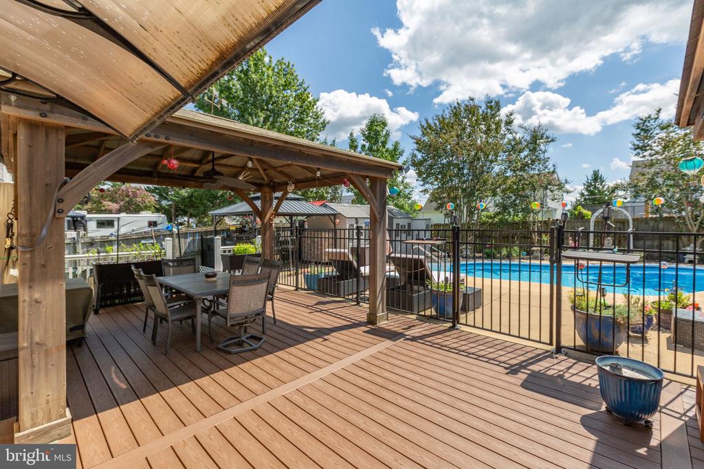 5416 HAZEL COURT