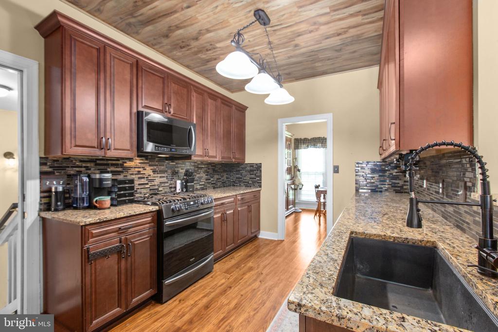 5416 HAZEL COURT