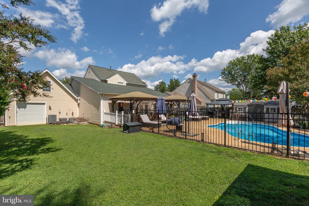 5416 HAZEL COURT