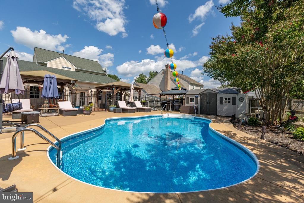 5416 HAZEL COURT