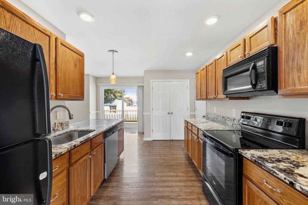 6112 THREE CEDARS LANE